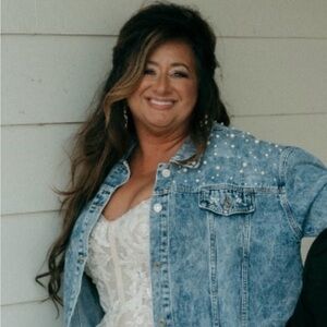 Meet your Posher, Janie